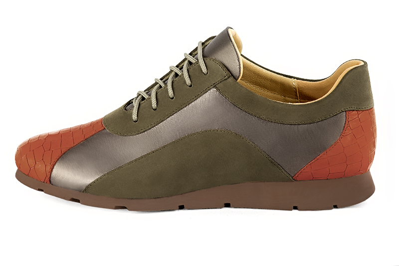 Terracotta orange, taupe brown and khaki green women's three-tone elegant sneakers. Round toe. Flat rubber soles. Profile view - Florence KOOIJMAN